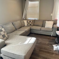 Sectional Couch 