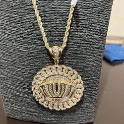 10k Gold Solid Rope Chain And Pendant Combo Deal For A Good Price!!
