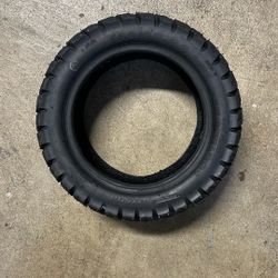 Tubeless Tire  Size 100/65-6.5