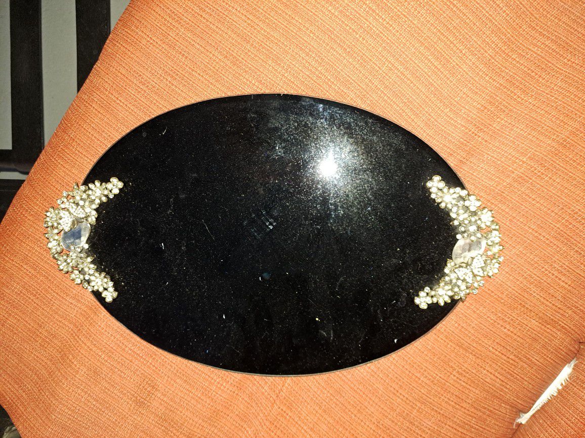 VANITY MIRROR Oval  TRAY IN GOOD CONDITION 