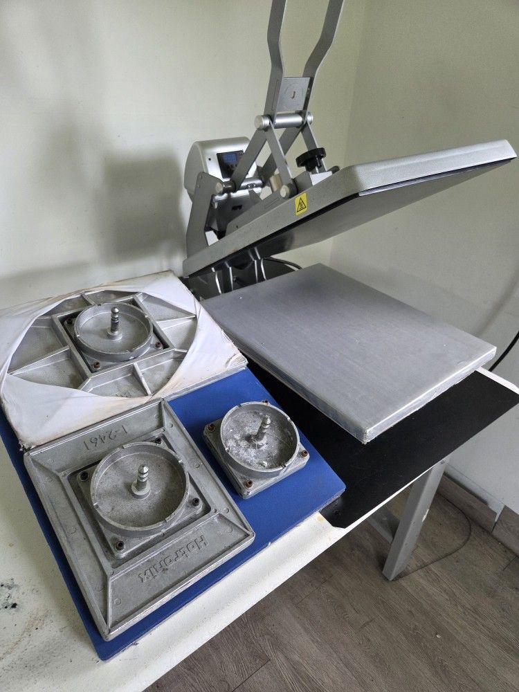 Hotronix Auto Clam Heat Press with extra platens