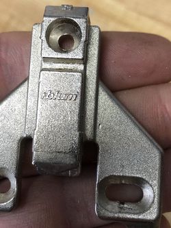 5 Plates - Clip Off Center Face Frame Mounting Plate 0mm