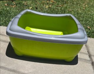 Litter box