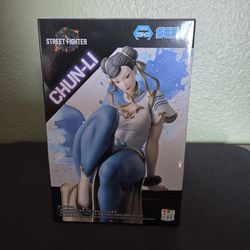 Street Fighter 6 Chun-Li figure