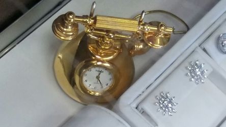 2" vintage clock.