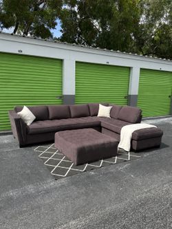 Rooms To Go Dark Gray Sectional Couch Ottoman