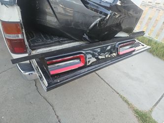 Rear center light dodge chalenger 17 to23