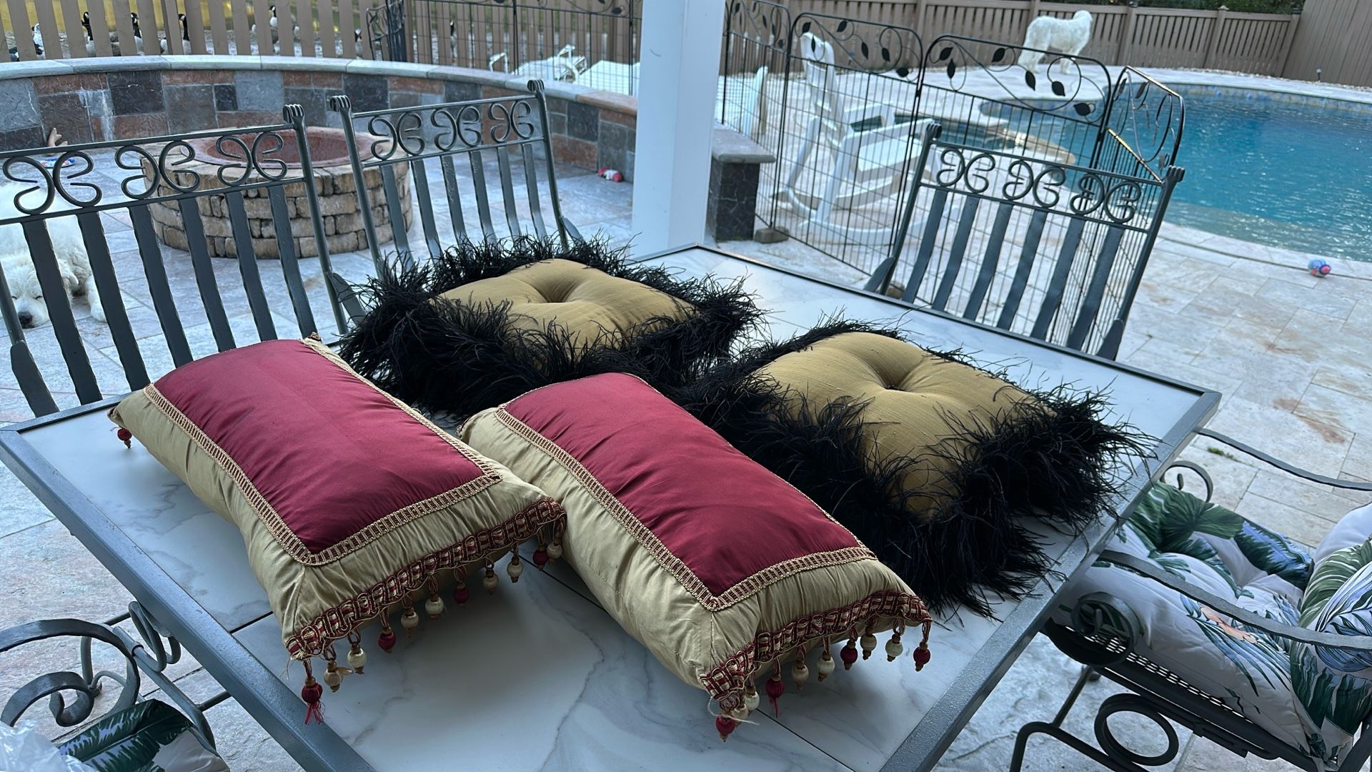 PILLOWS - 4 DRESSY GOLD COMBO Pillows