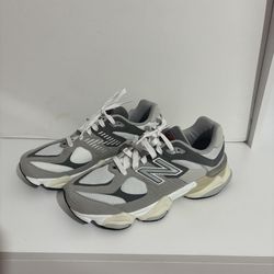 New Balance 9060 Shoes M 7/ W 8.5