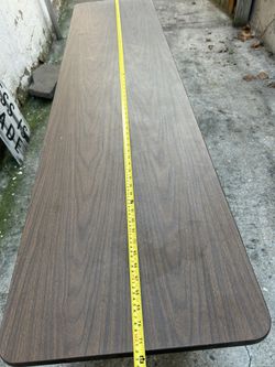 Sturdy Table / Folding legs 