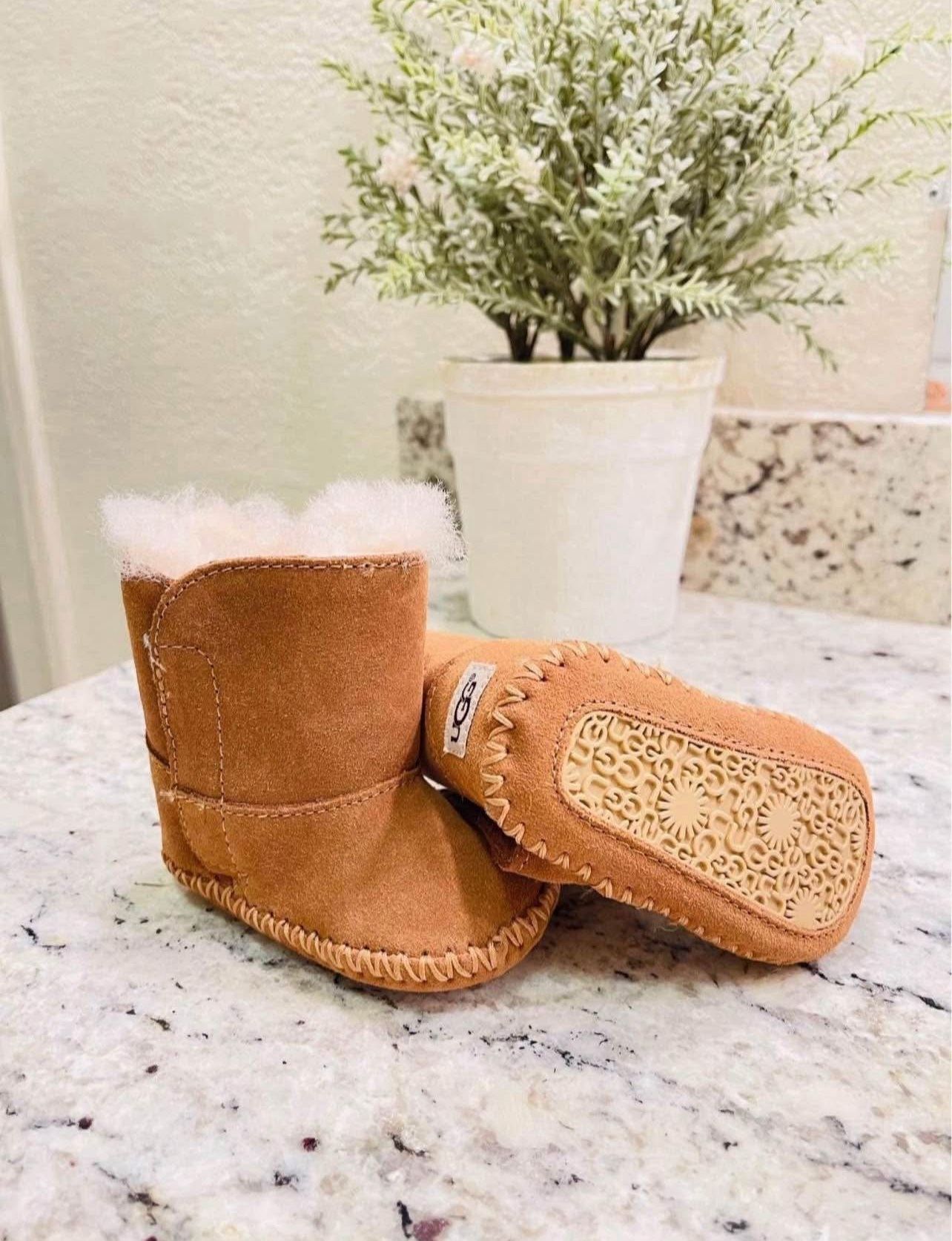 baby Uggs size1 (No box)