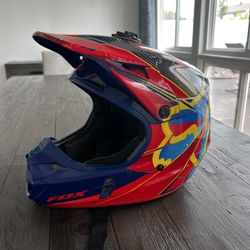 Fox Dirt Bike Helmet (Small)