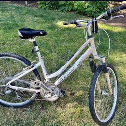Giant Sedona DX Bike 