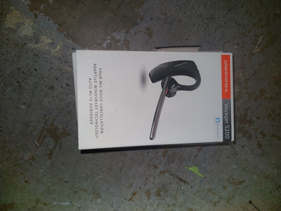voyager 5200 Plantronics headphones