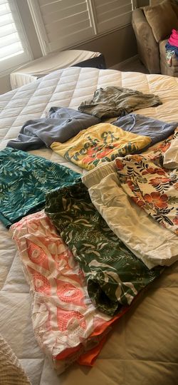 Colorful women's summer capsule, wardrobe