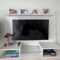 Mounted White Tv Stand 