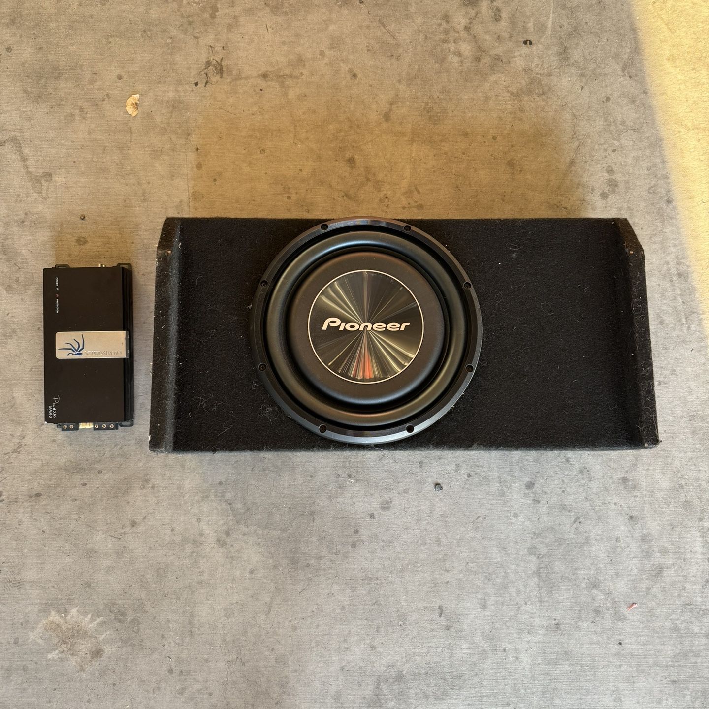 12” Pioneer Subwoofer & SoundStream Picasso 650D Amplifier