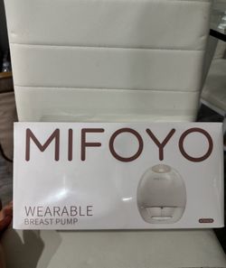 Breast pump hands free NEW