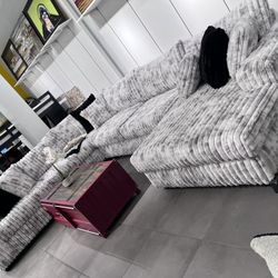 Huge “U” Shape Sectional With Deep Seats 🔥 Take It Home With Only $50 Down 