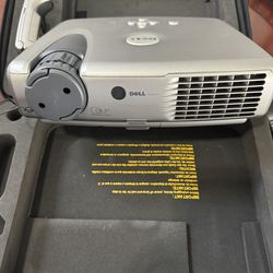 Dell 3200 MP Multimedia Projector