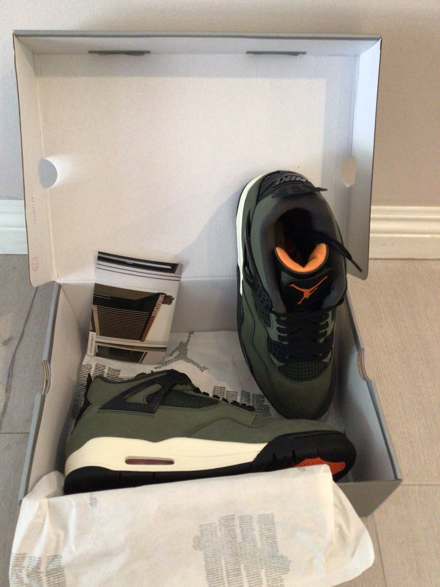Air Jordan 4 Retro OG SP- Brand New