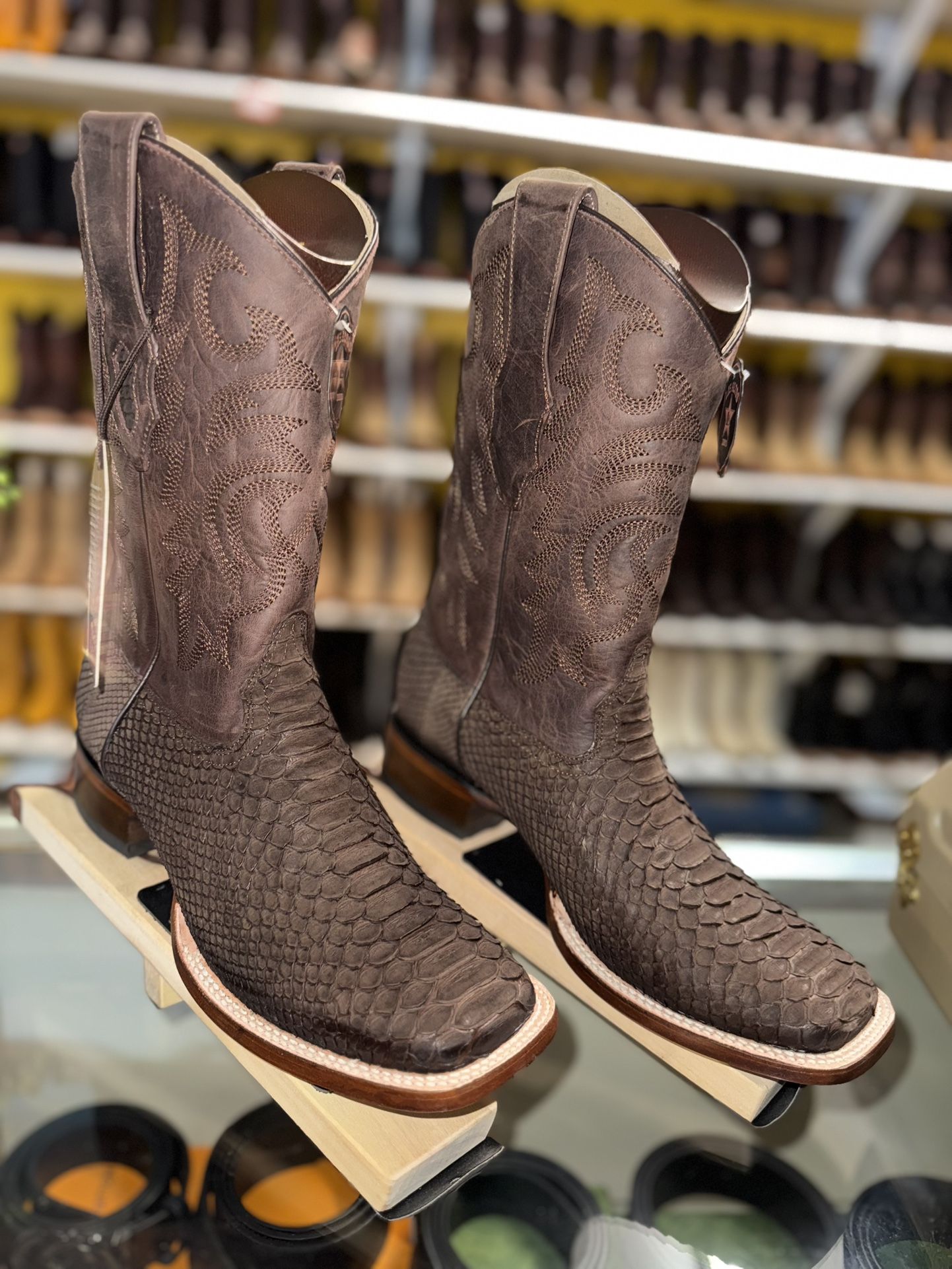 LOS ALTOS BOOTS