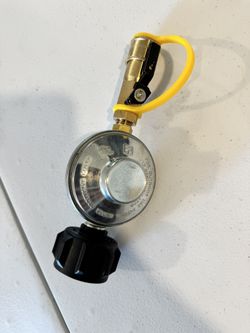 Propane Quick Connect Adapter & Grill Regulator – Brand New