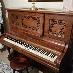 Free Antique Piano