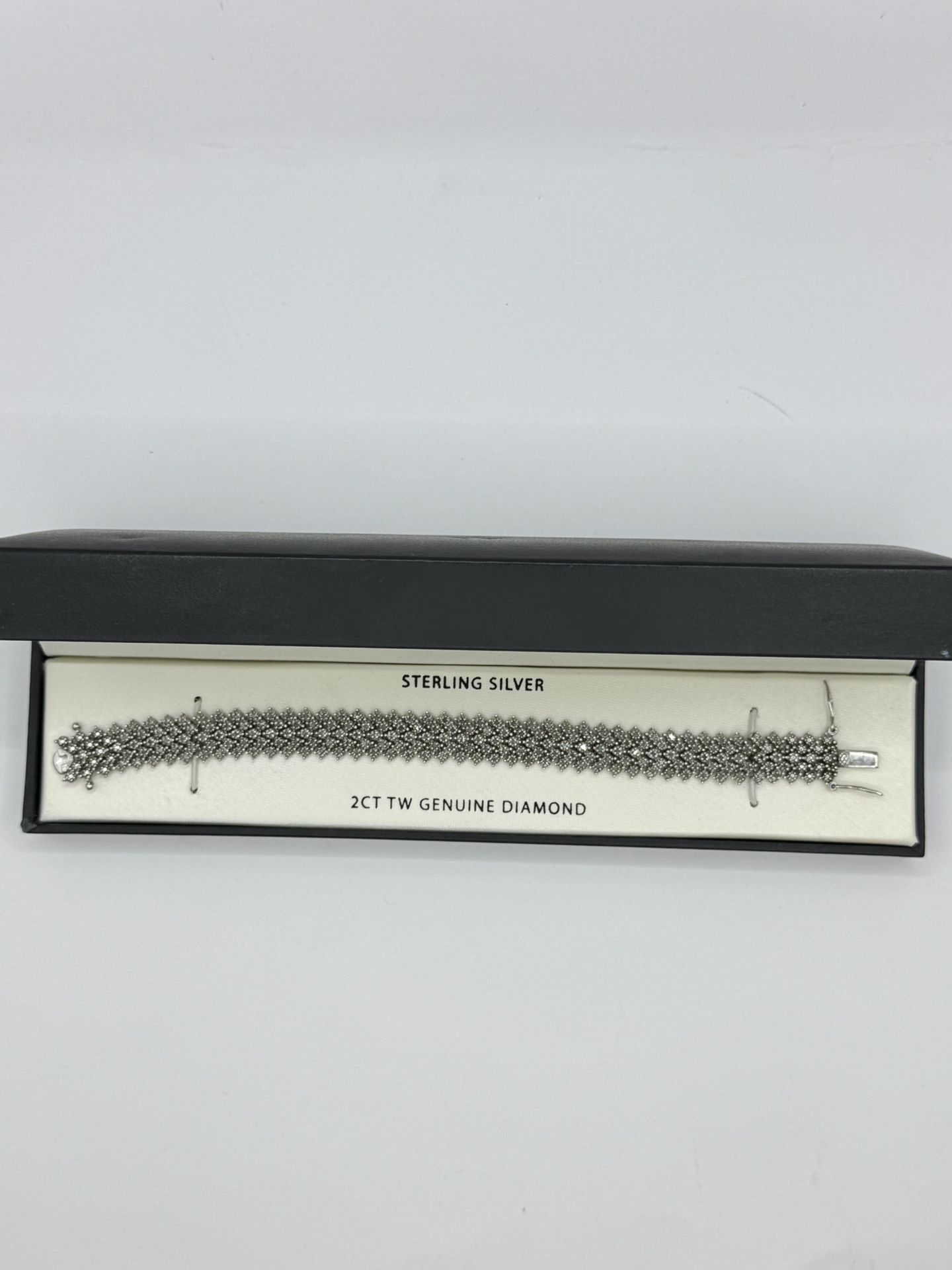2cttw genuine Diamond Sterling silver 925 Macy’s bracelet