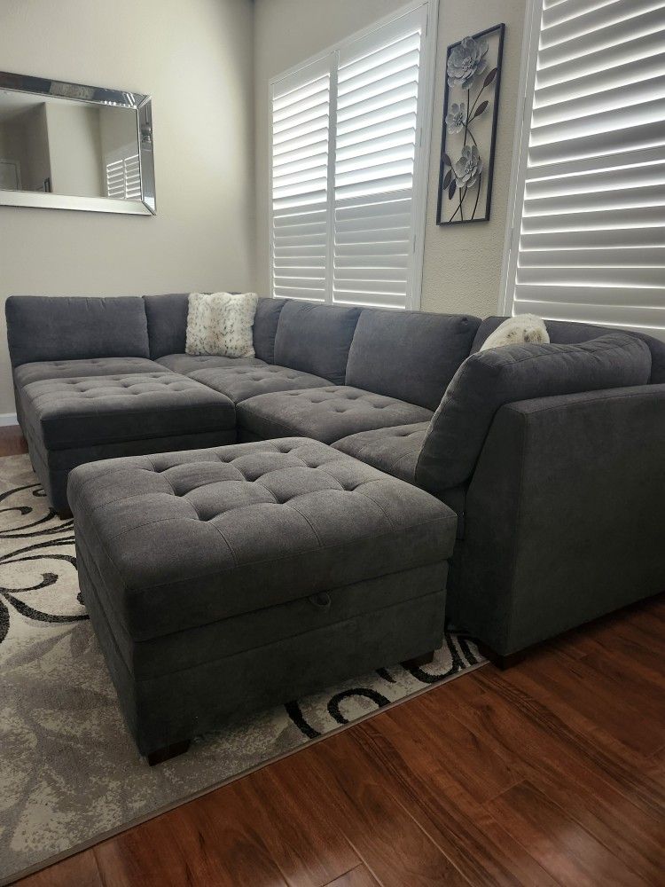 Beautiful Thomasville Sectional