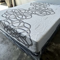 Full Size Sky Comfort Bamboo Cool Memory Foam Mattress And Boxspring 