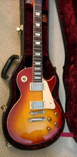 Gibson r9 vos reissue.