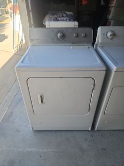 Maytang Gas Drayer Nice And Clean In-and-out Working Perfect Located In Perris pick up only