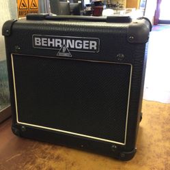 Behringer 15W Guitar Amp 