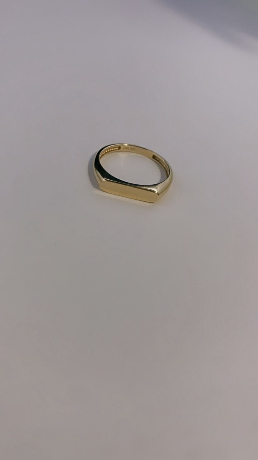 14k Bar Ring
