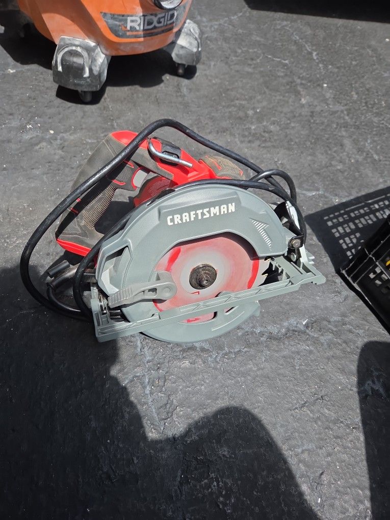 Craftsman 7 1/4" Circular Saw Like New
