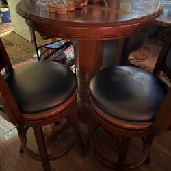 Tall circle Bar Table With 2 Stools