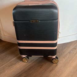 Carry on Luggage 