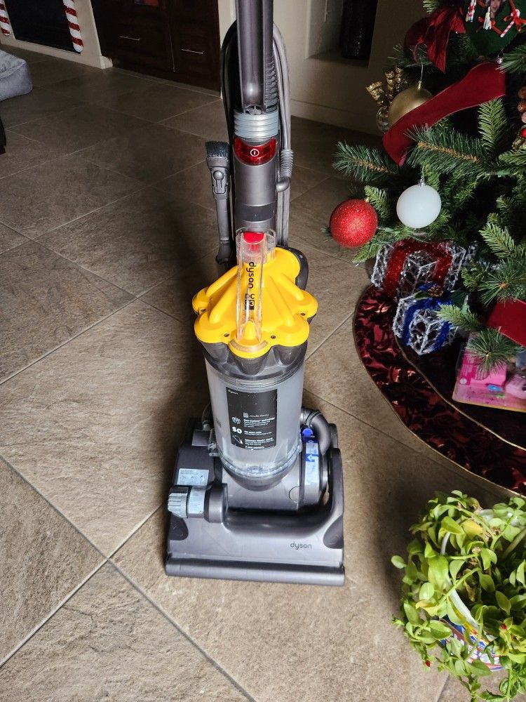 Vacuum DYSON
