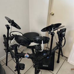 Roland TD-1 Electric Drum Set