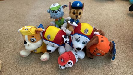 Lot of Paw Patrol stuffed figures