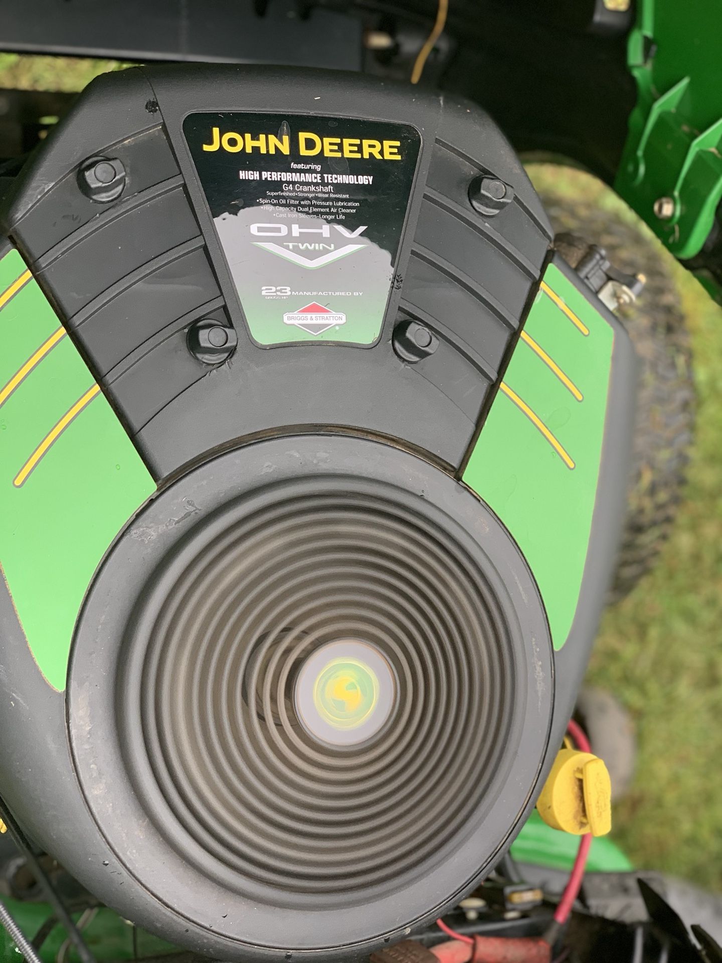 John Deere la140 riding lawn mower for Sale in Snellville, GA OfferUp