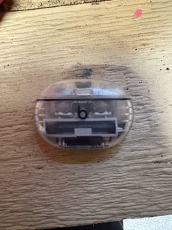 See-through beats earbuds