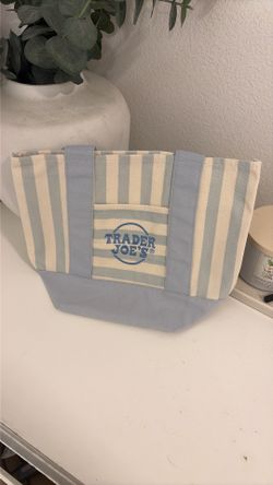 New trader joe’s tote bag