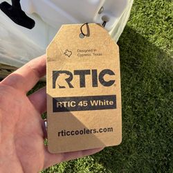 RTIC 45 QT ULTRA-TOUGH COOLER -NEW