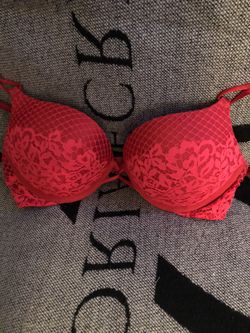 Victoria secret bombshell