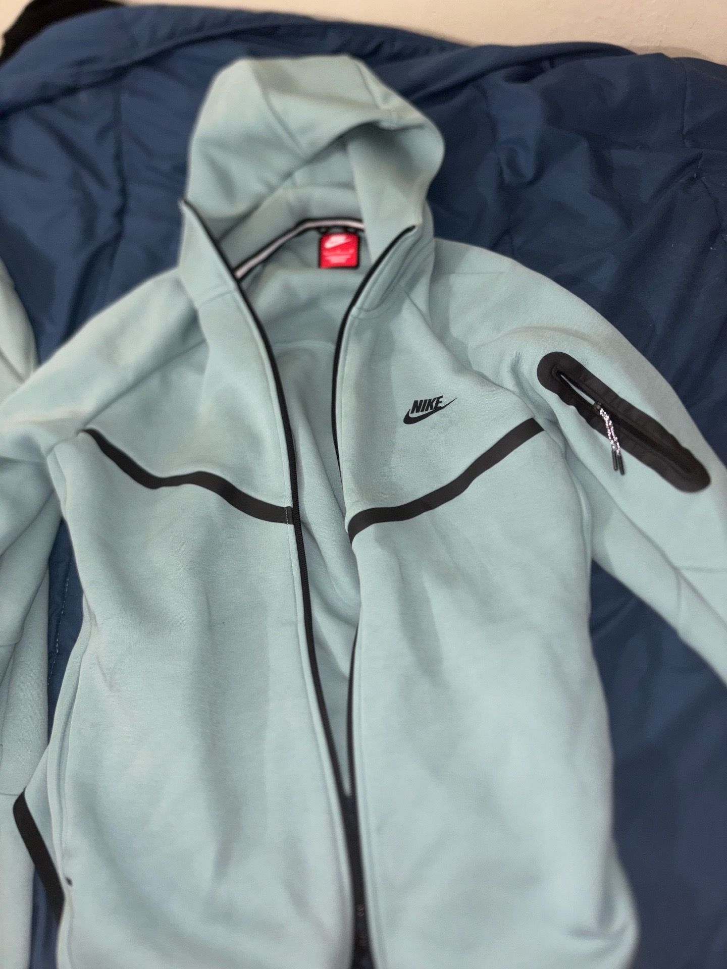 Nike tech