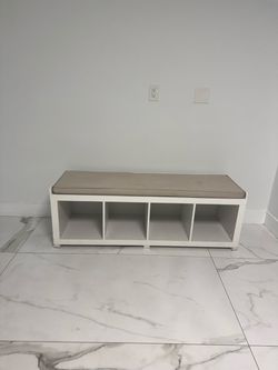 Entrance Shoe/Storage Bench