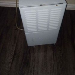 Dehumidifier 