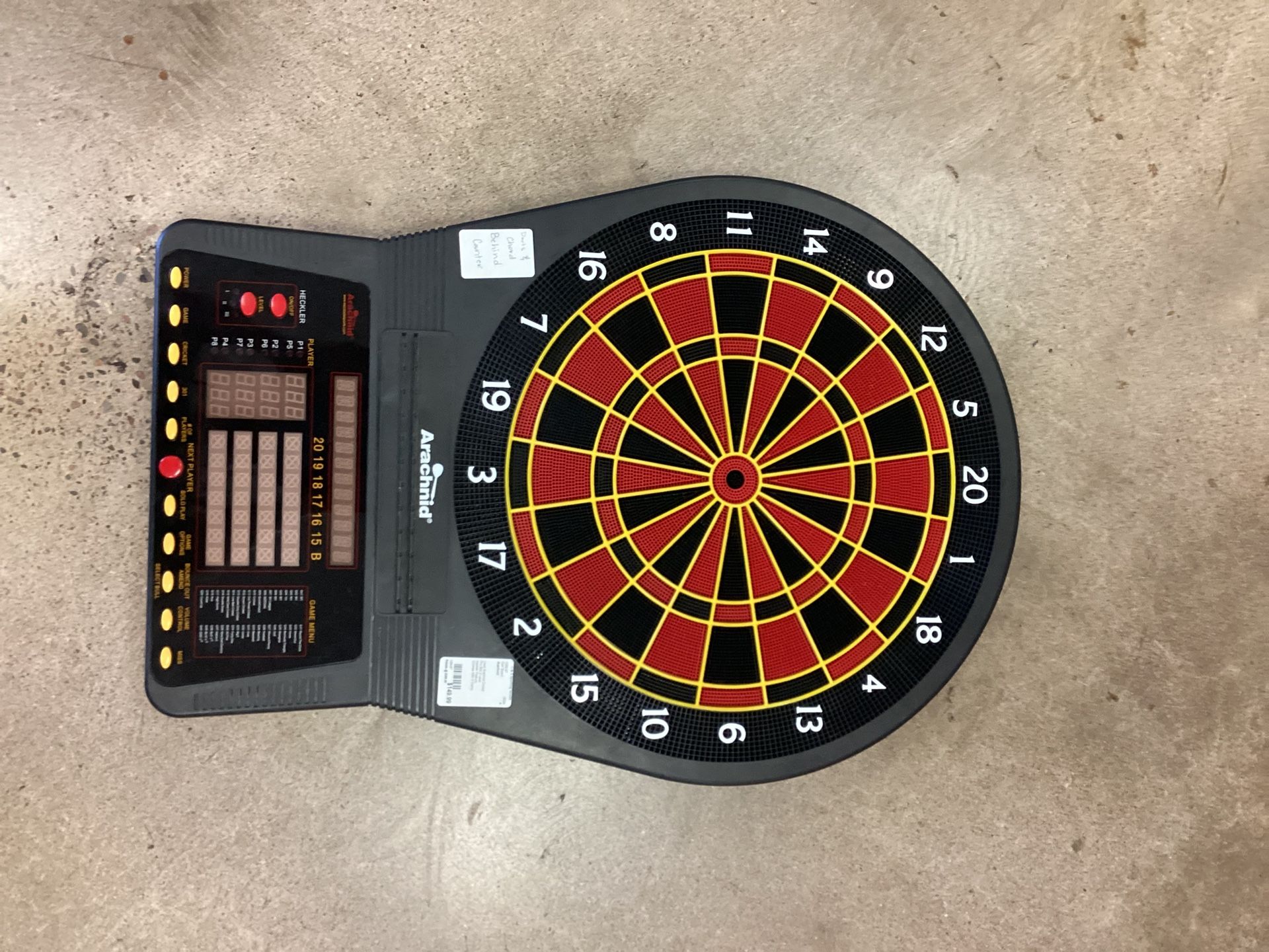 Used Arachnid Dart Board Cricket Pro 800 3 Level Heckler Feature (READ DESCRIPTION)